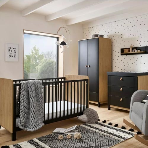 Oak store nursery set